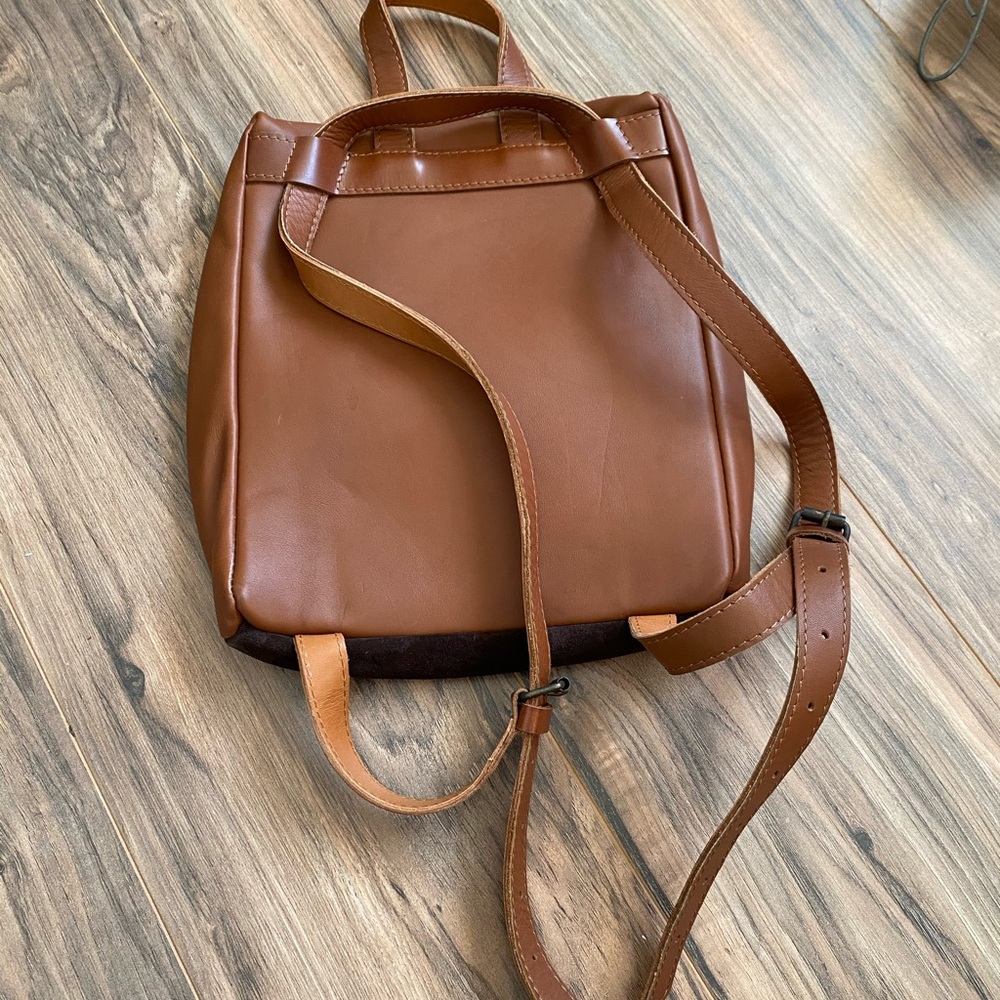 Handmade leather backpack - Picture 2 of 6